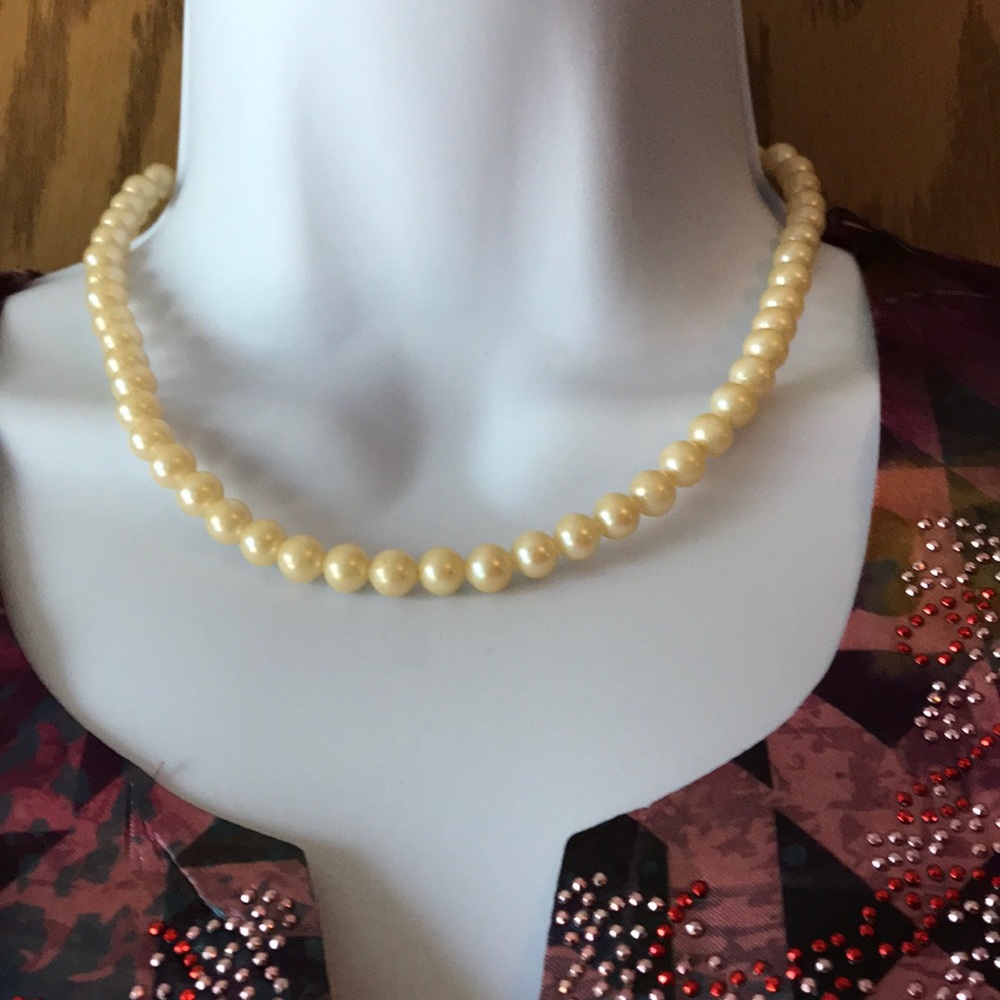 Pearl necklaces. Price correction 🤗